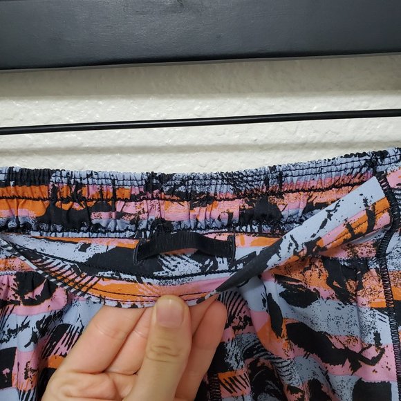 Lululemon Hotty Hot Short II Long 4" blue orange pink black - Picture 3 of 6